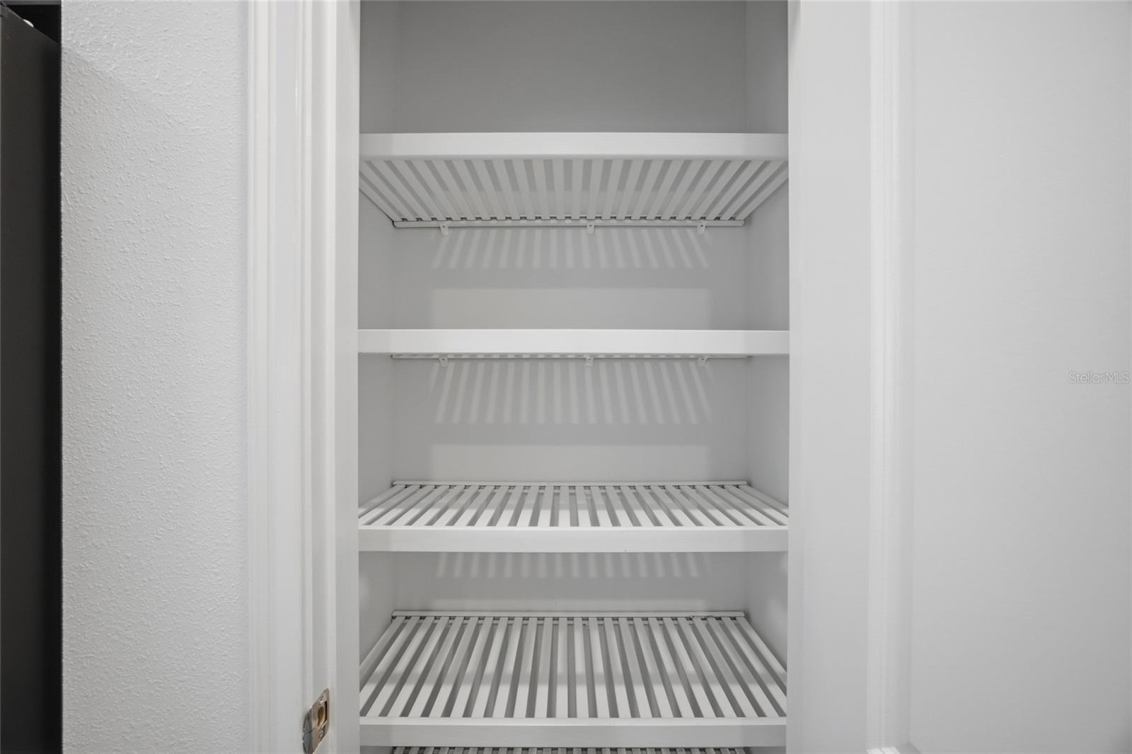 Image 16 of 34 For 4510 Manhattan Avenue 14