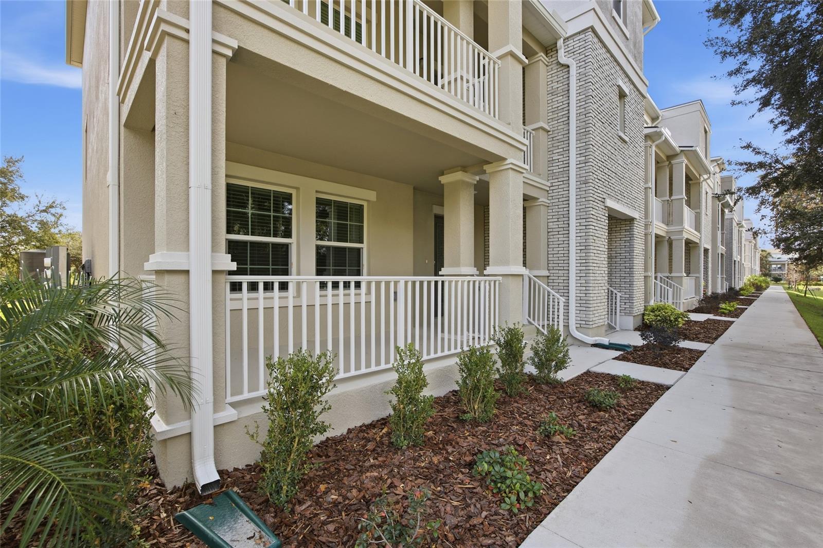 Image 2 of 34 For 4510 Manhattan Avenue 14