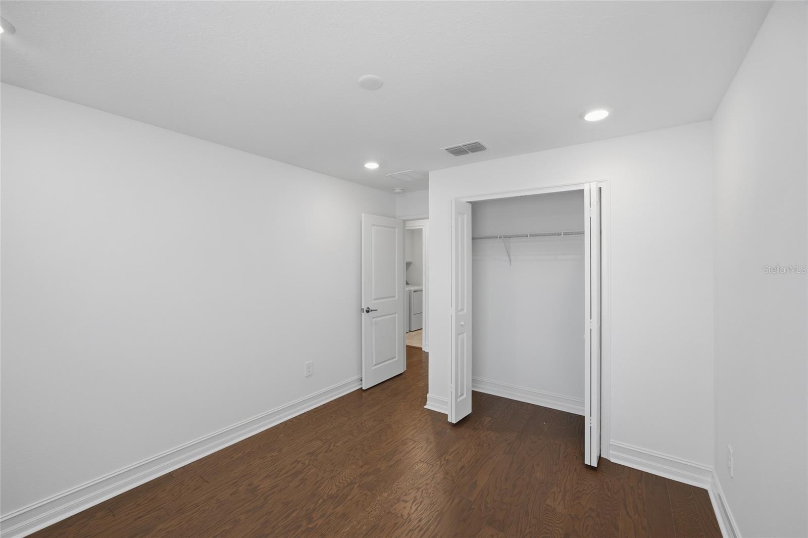 Image 27 of 34 For 4510 Manhattan Avenue 14