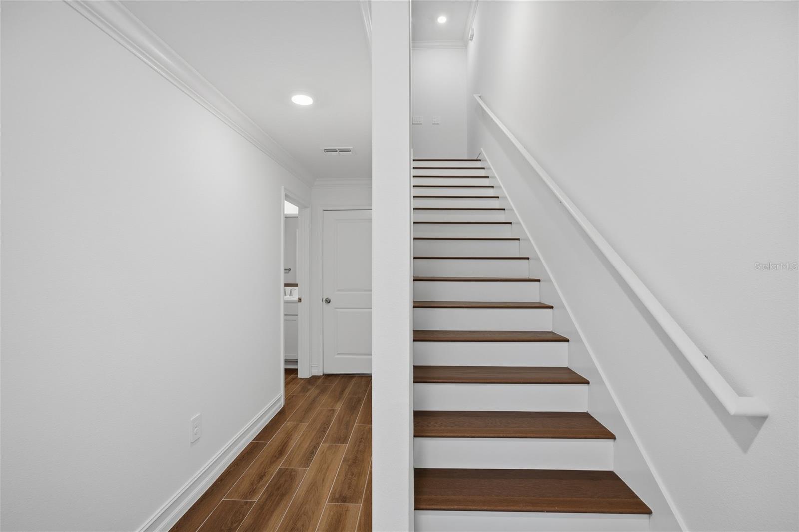 Image 6 of 34 For 4510 Manhattan Avenue 14