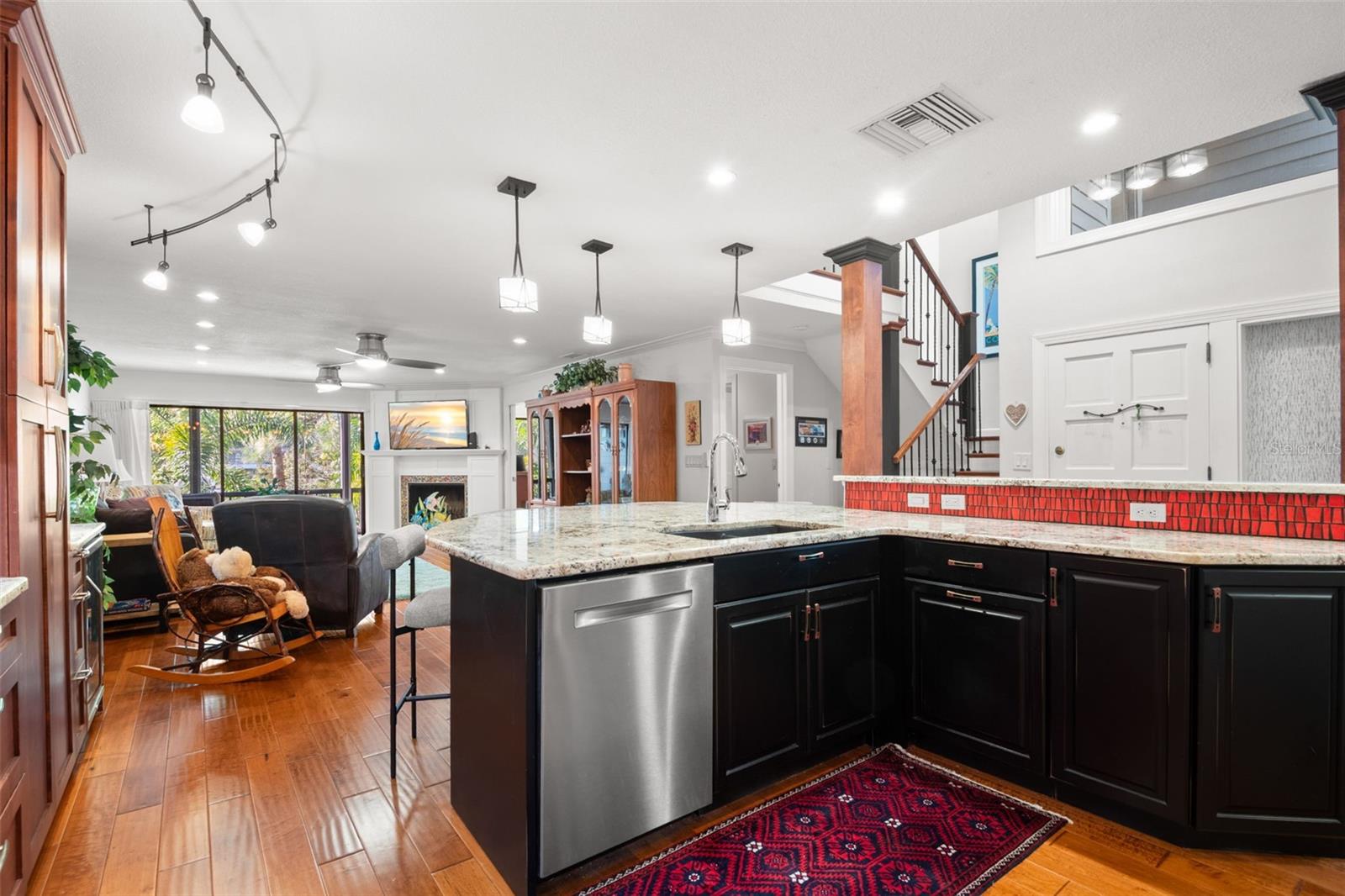 Image 20 of 89 For 12 Mariner Drive