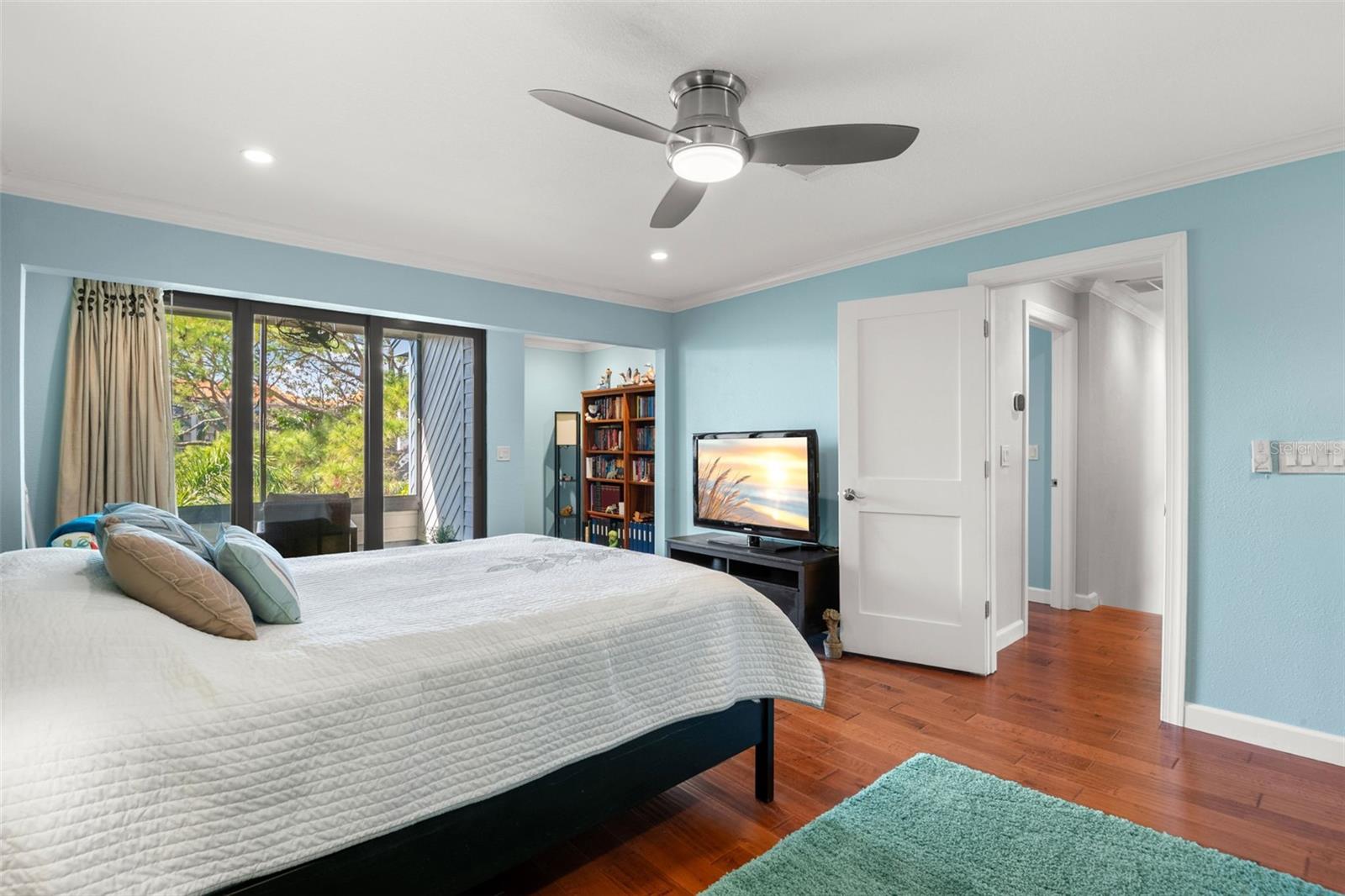 Image 34 of 89 For 12 Mariner Drive