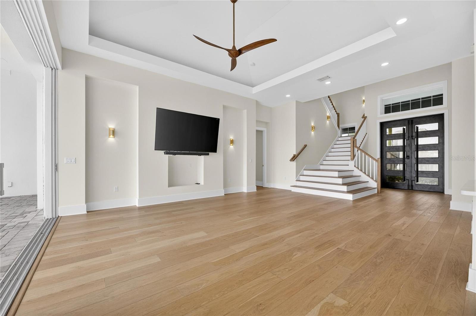 Image 12 of 99 For 5605 Tybee Island Drive