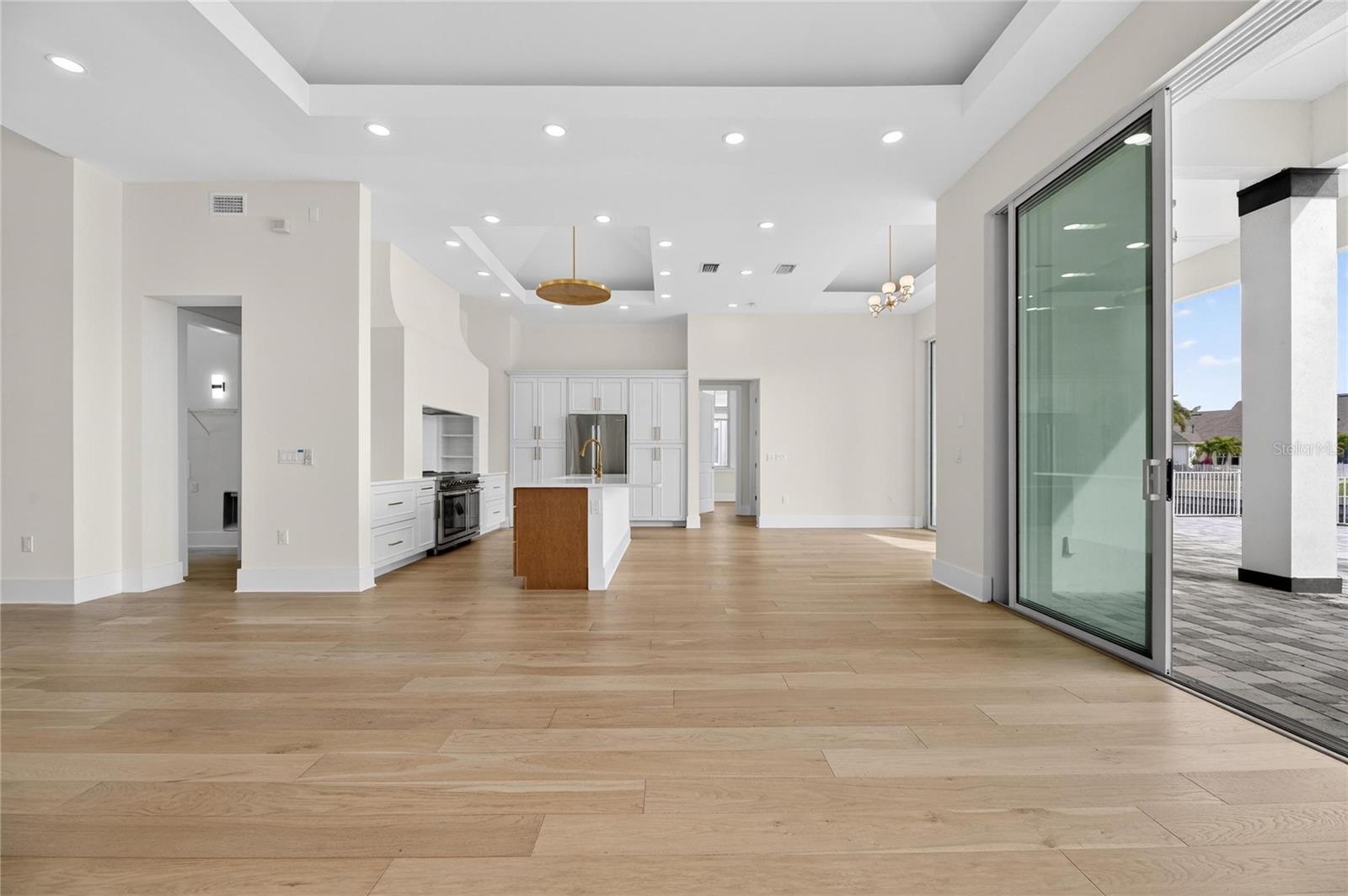 Image 14 of 99 For 5605 Tybee Island Drive