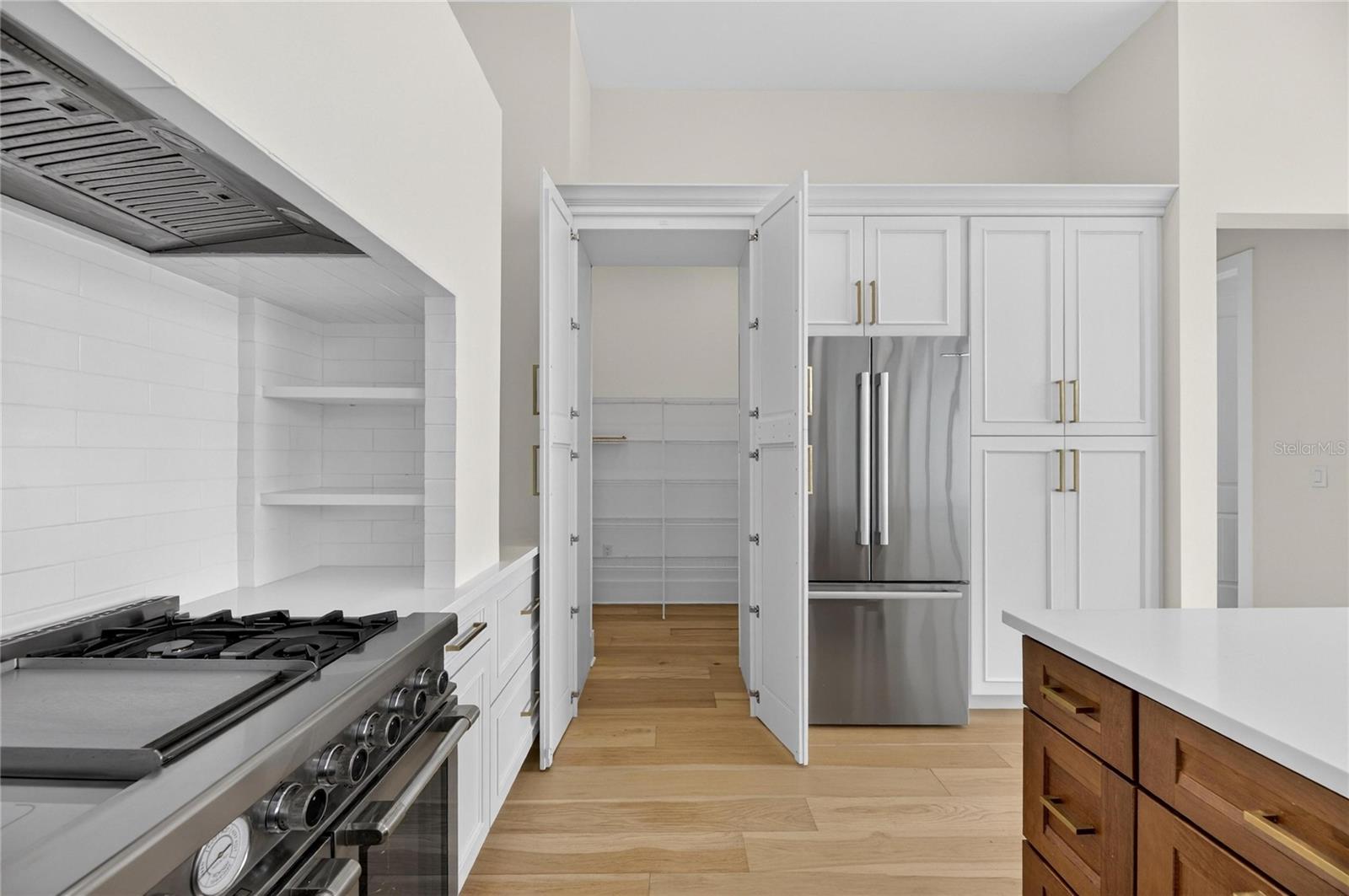 Image 21 of 99 For 5605 Tybee Island Drive