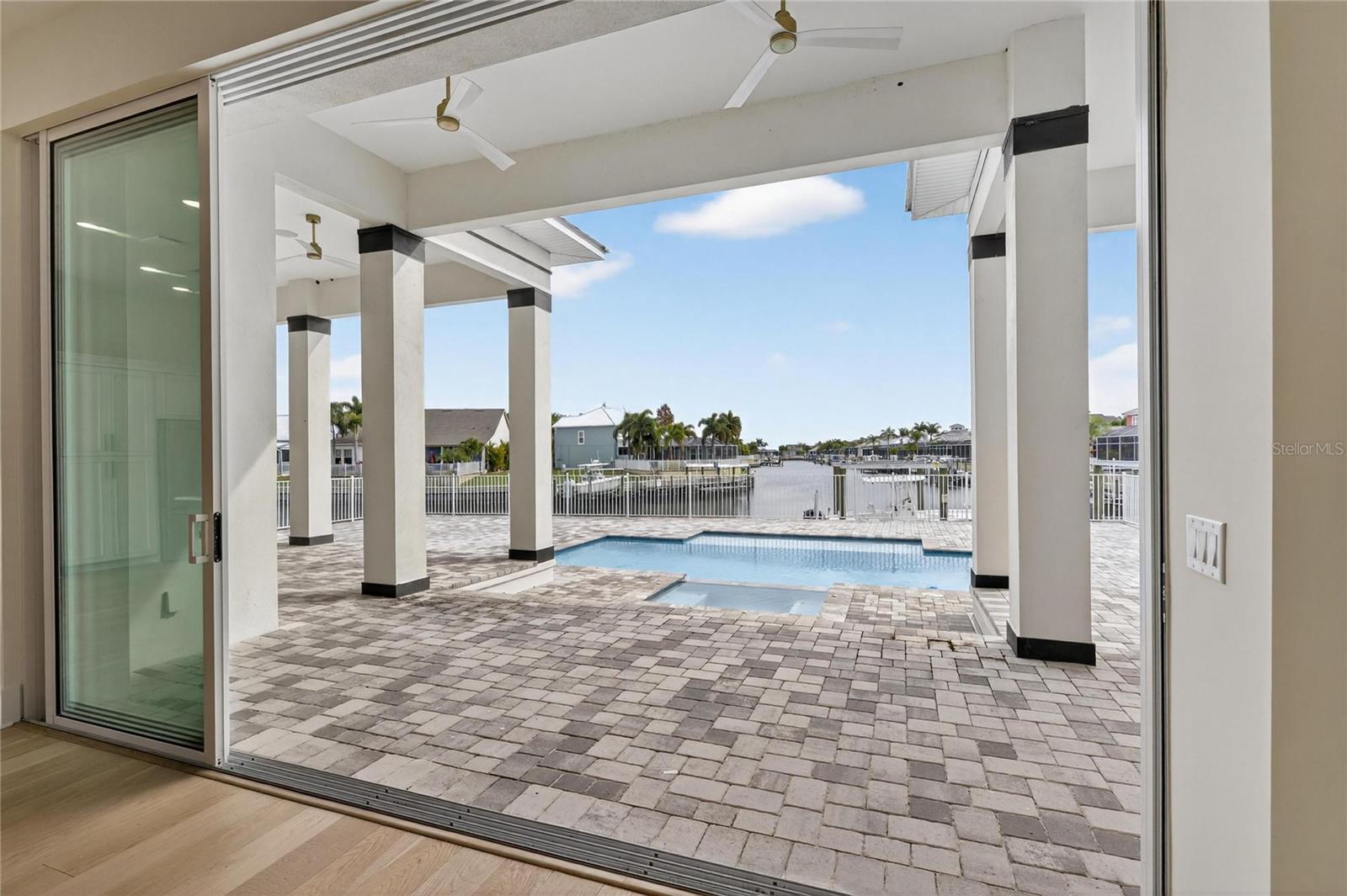 Image 27 of 99 For 5605 Tybee Island Drive