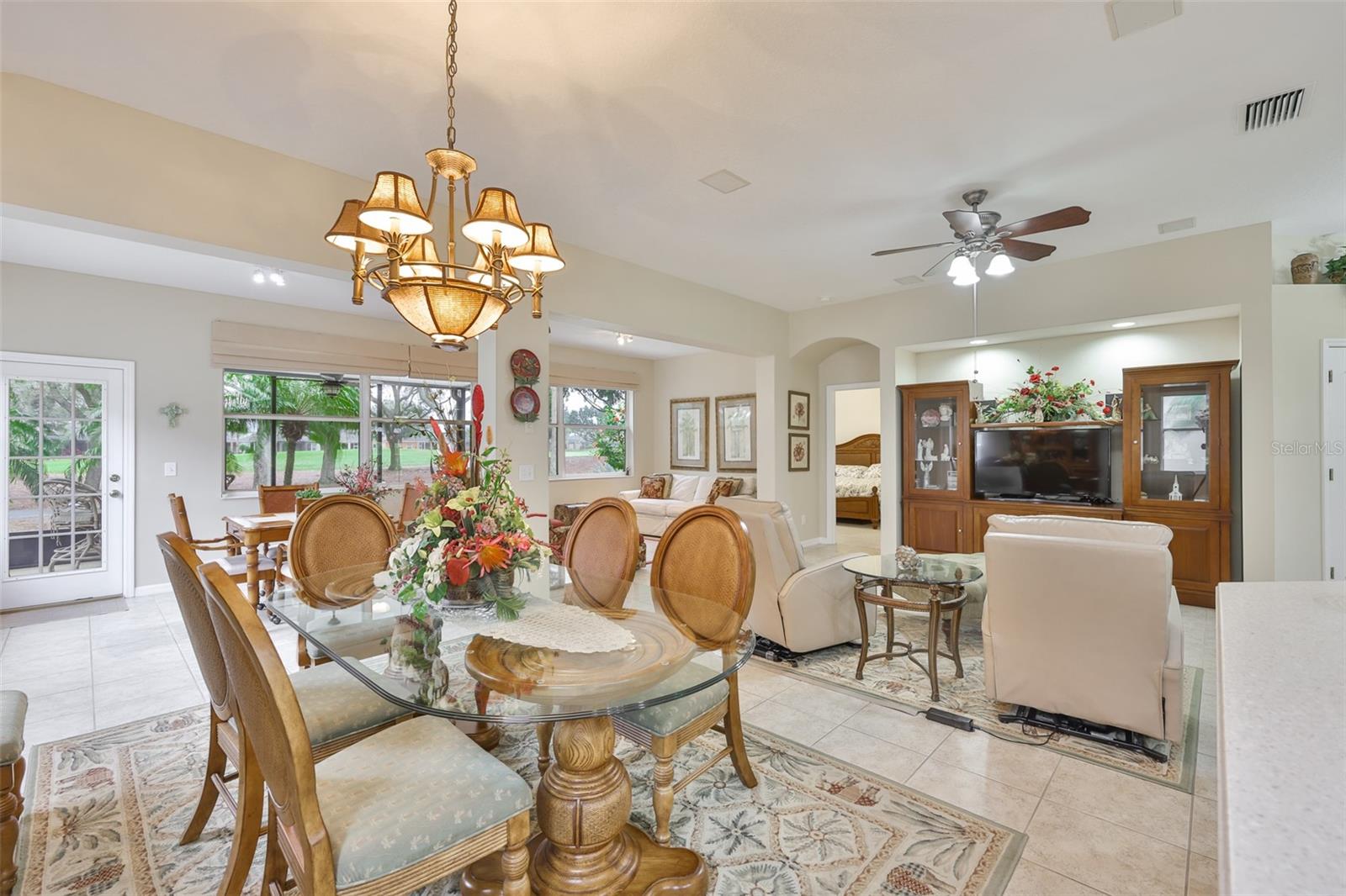 Image 11 of 54 For 1118 Emerald Dunes Drive
