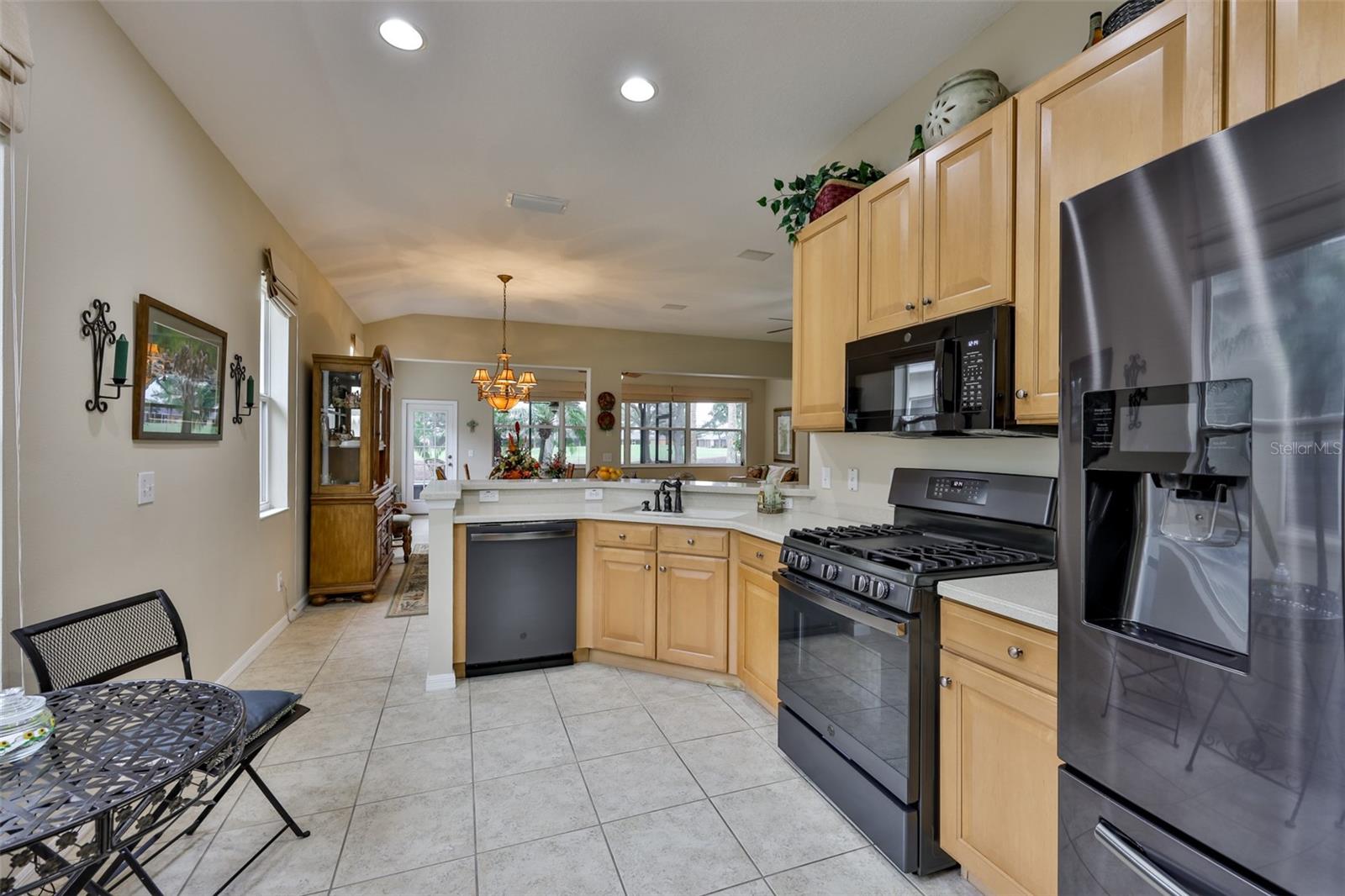 Image 13 of 54 For 1118 Emerald Dunes Drive