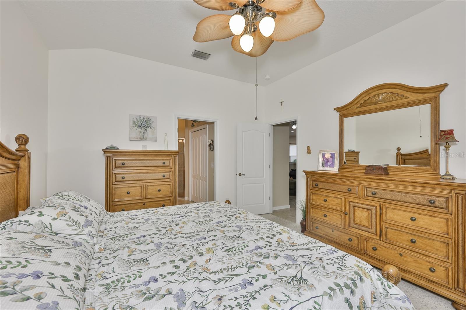 Image 22 of 54 For 1118 Emerald Dunes Drive