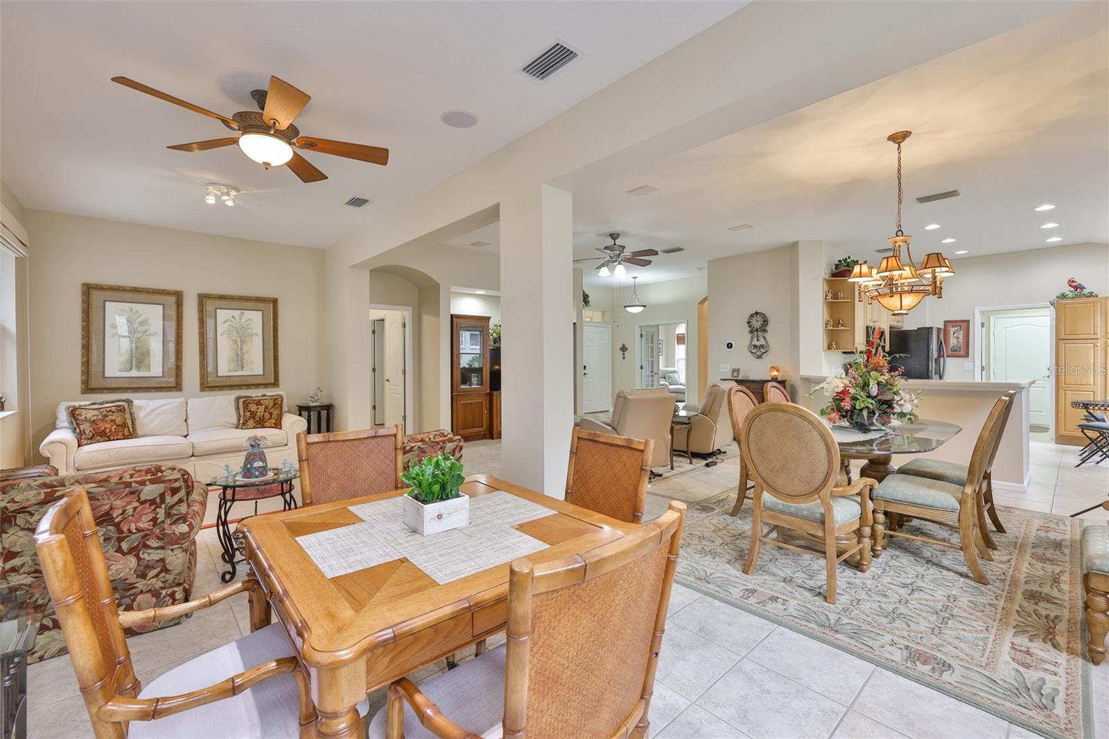 Image 6 of 54 For 1118 Emerald Dunes Drive