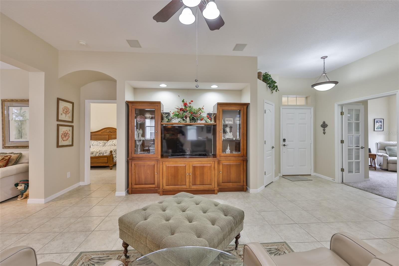 Image 8 of 54 For 1118 Emerald Dunes Drive