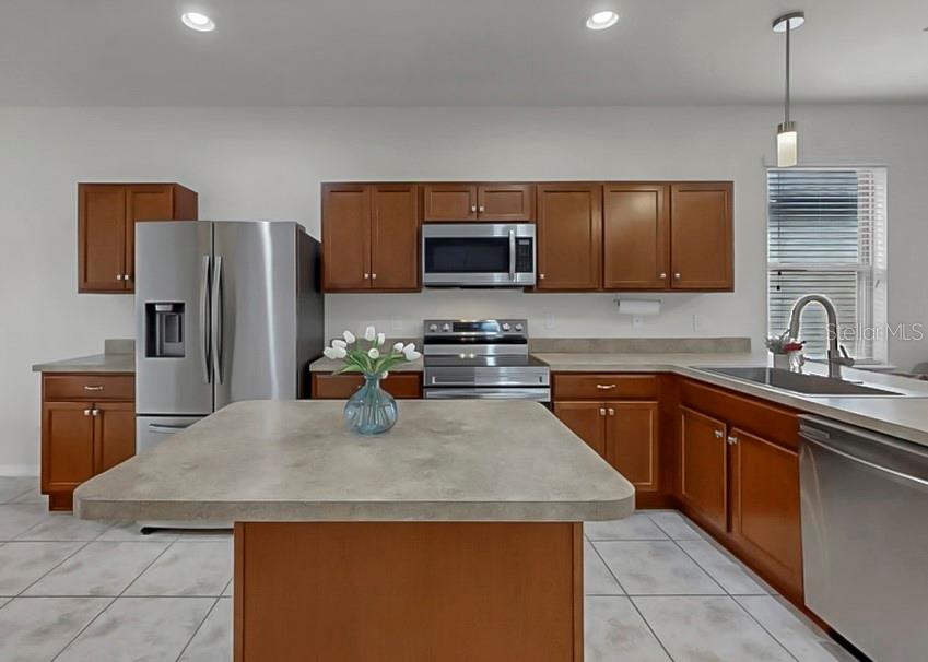 Image 20 of 40 For 5926 Sweet Birch Drive