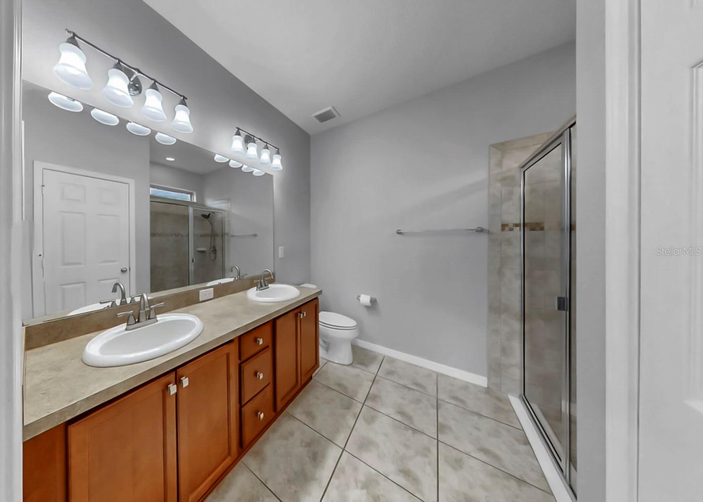 Image 33 of 40 For 5926 Sweet Birch Drive