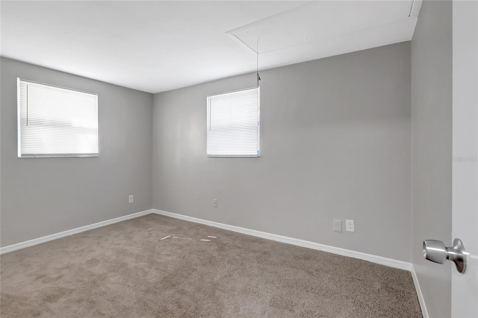 Image 19 of 36 For 5605 Oceanic Road