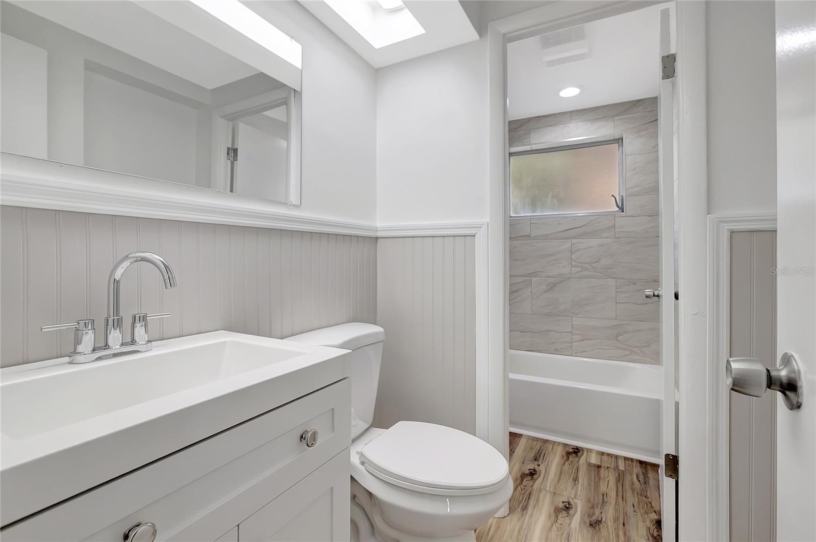 Image 26 of 36 For 5605 Oceanic Road