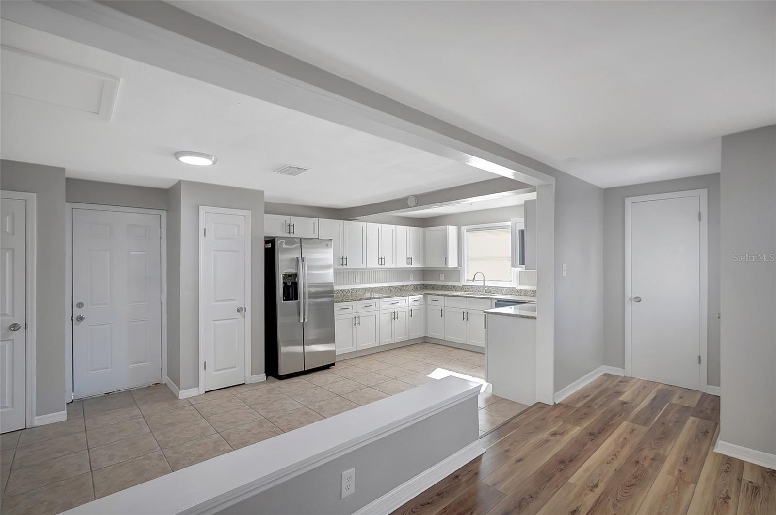 Image 6 of 36 For 5605 Oceanic Road