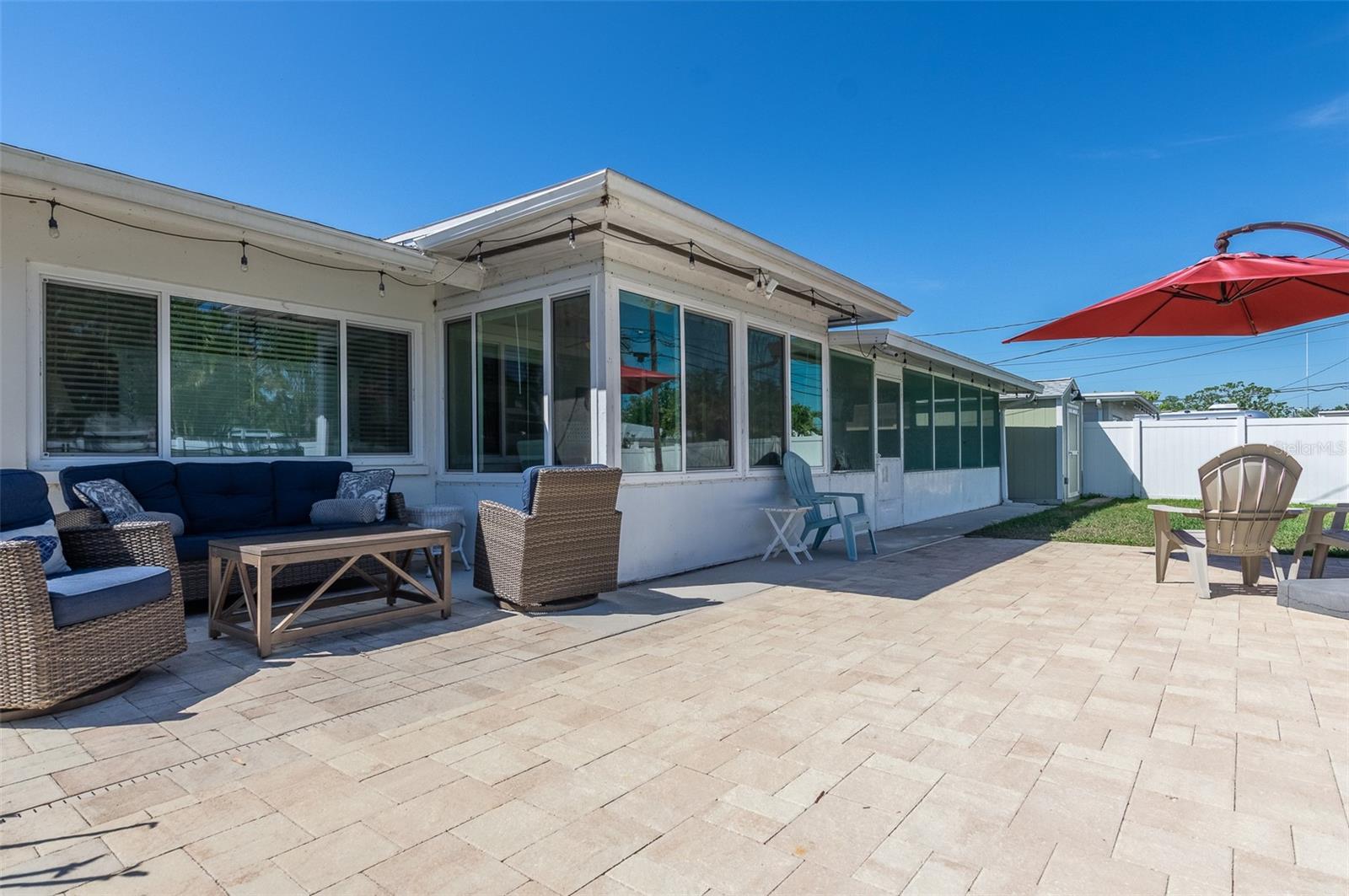 Image 19 of 23 For 731 44th Avenue Ne