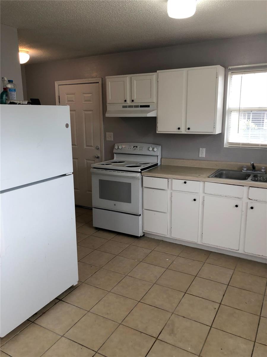 Image 10 of 15 For 6212 Mockingbird Lane