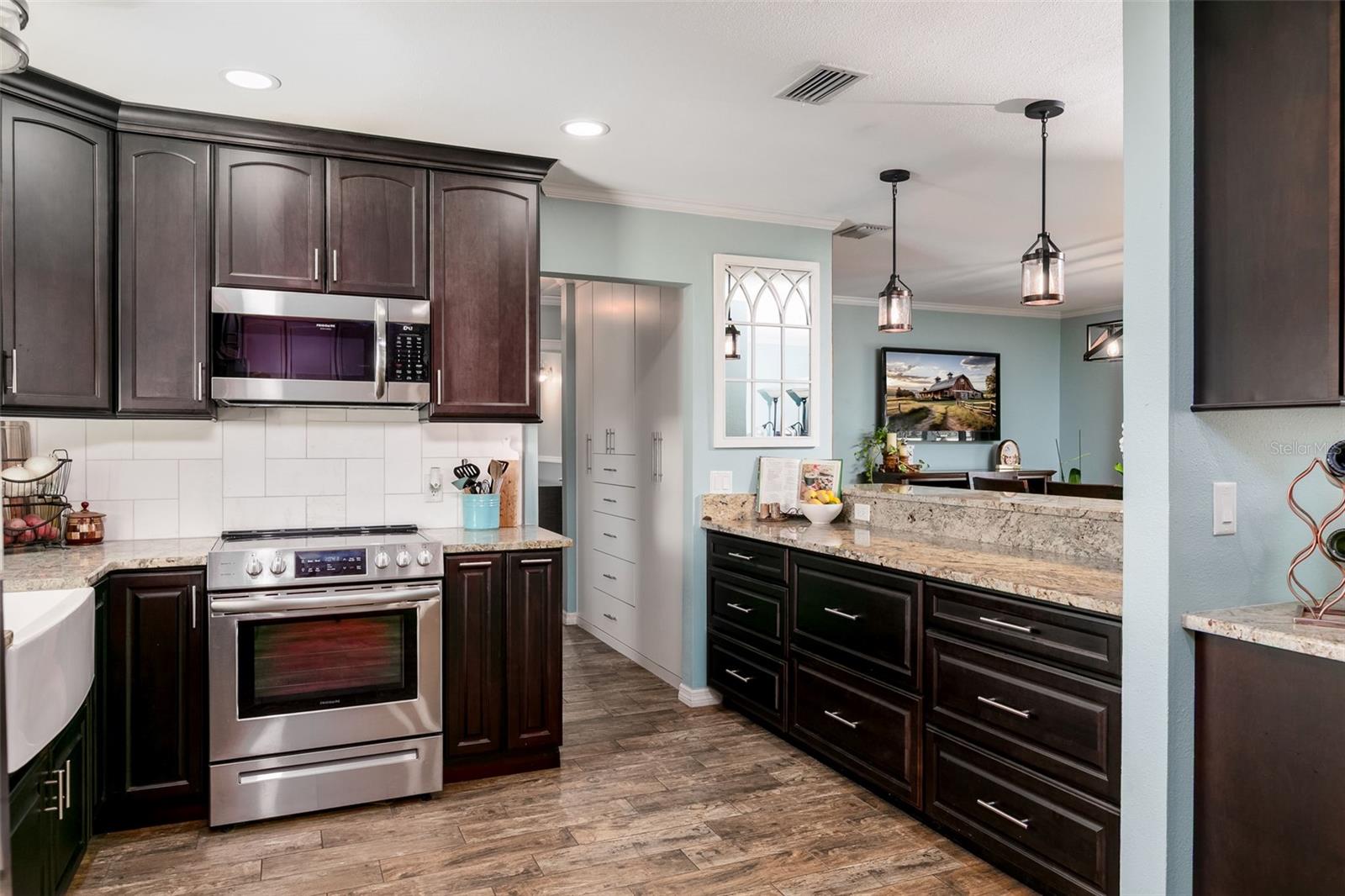 Image 10 of 33 For 3601 56th Street N