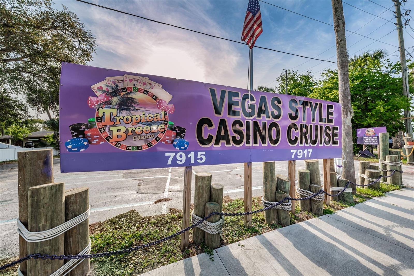 Image 44 of 50 For 5433 Bluepoint Drive