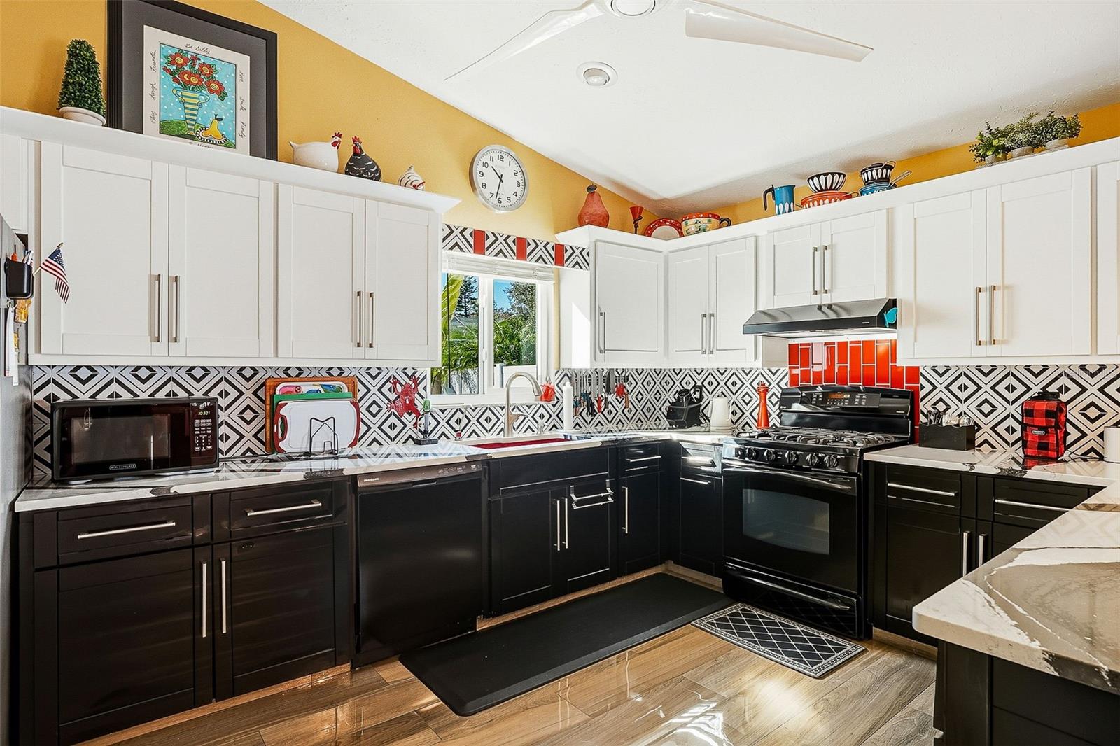 Image 12 of 47 For 7728 34th Court E