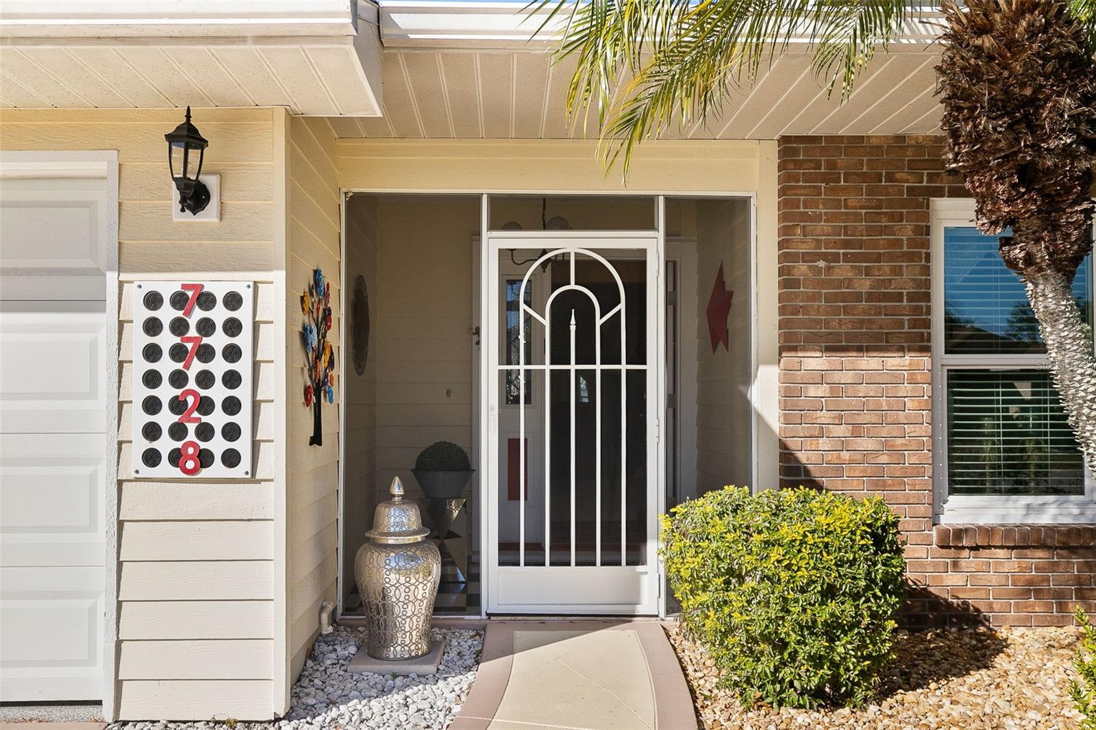 Image 4 of 47 For 7728 34th Court E