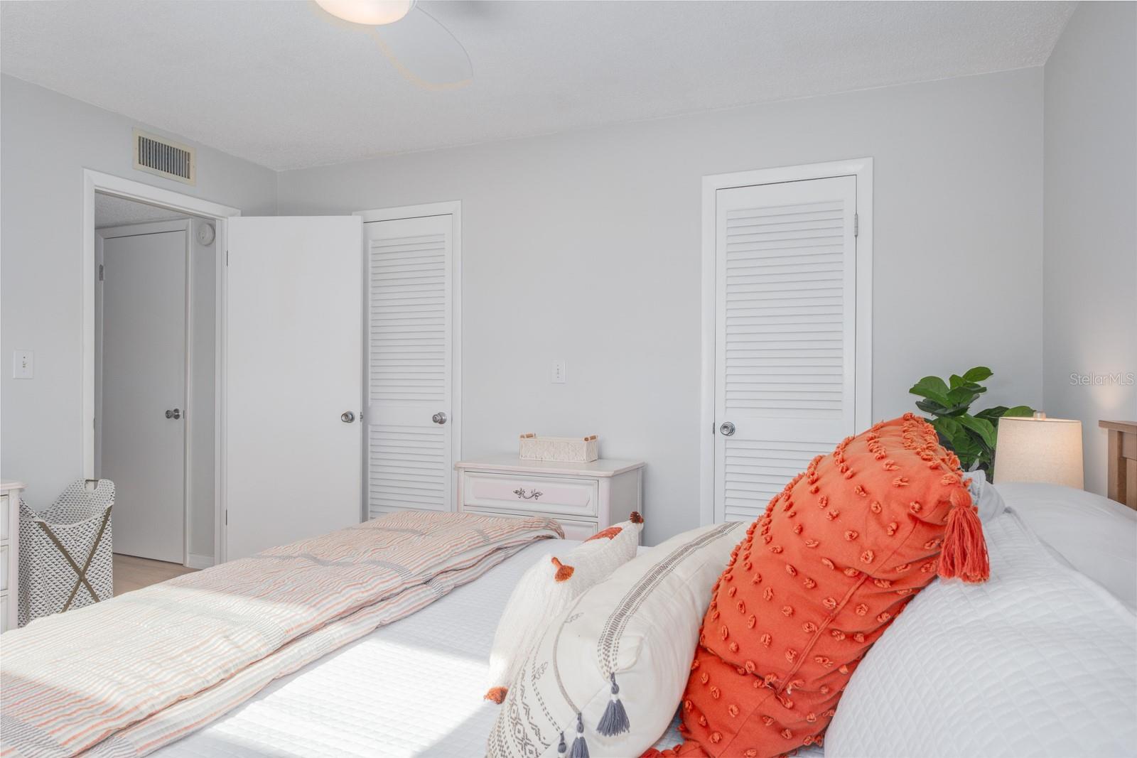 Image 22 of 33 For 7151 Sunset Way 10