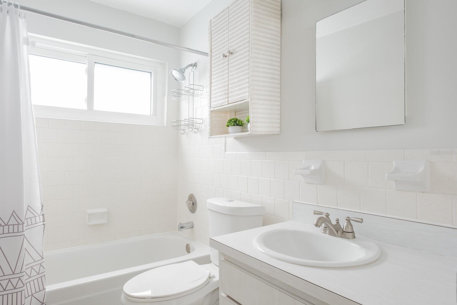 Image 23 of 33 For 7151 Sunset Way 10