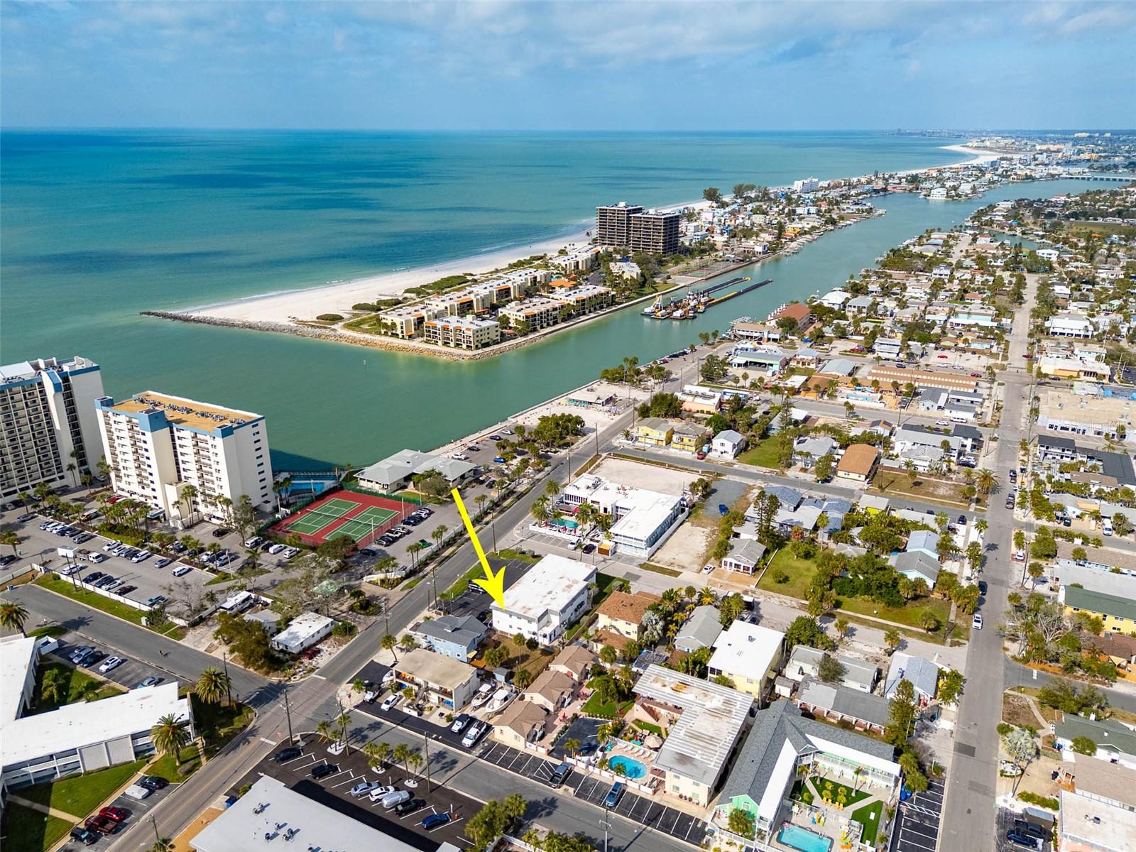 Image 29 of 33 For 7151 Sunset Way 10