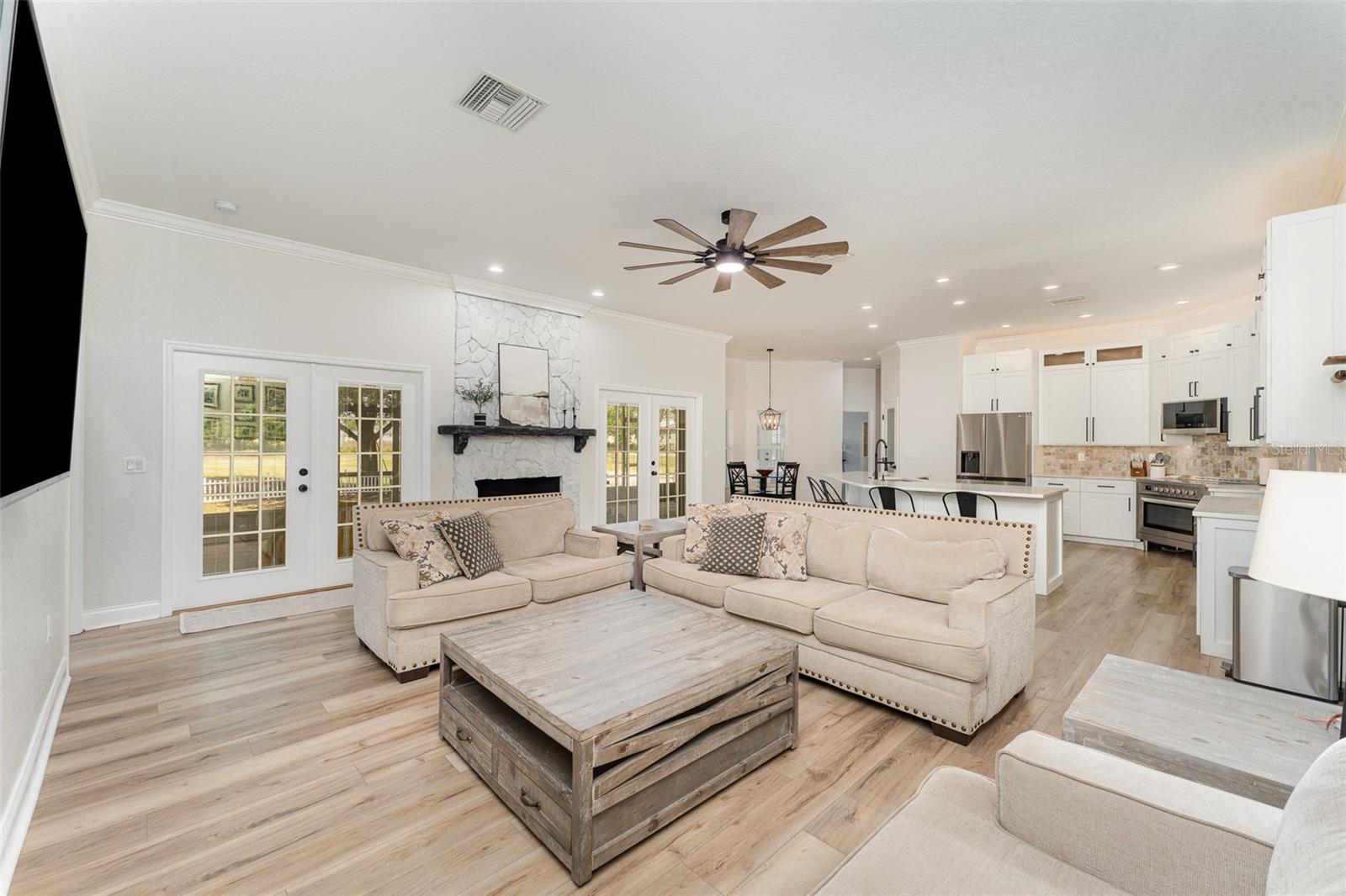 Image 16 of 50 For 5820 Johnson Avenue