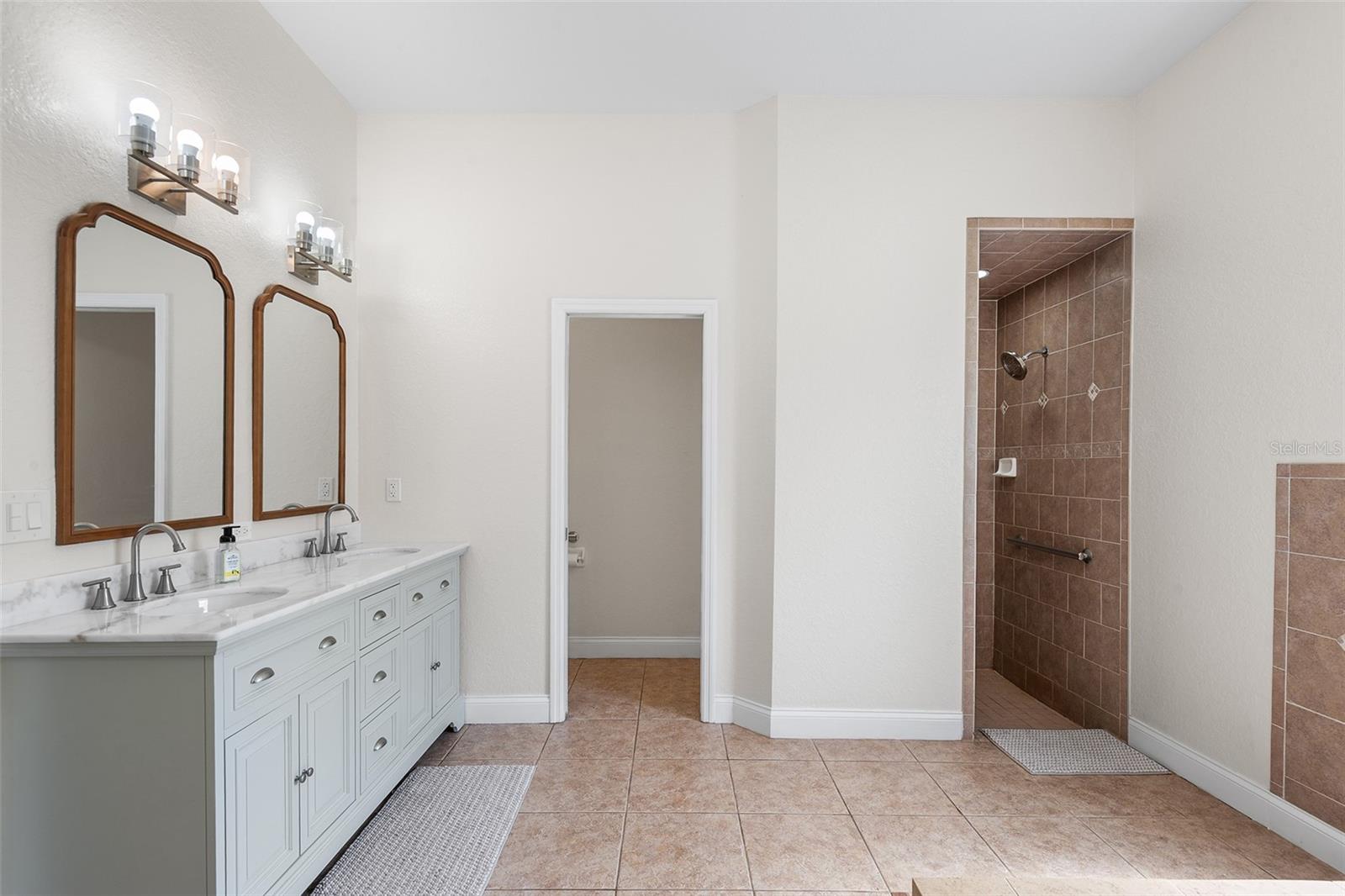 Image 31 of 50 For 5820 Johnson Avenue