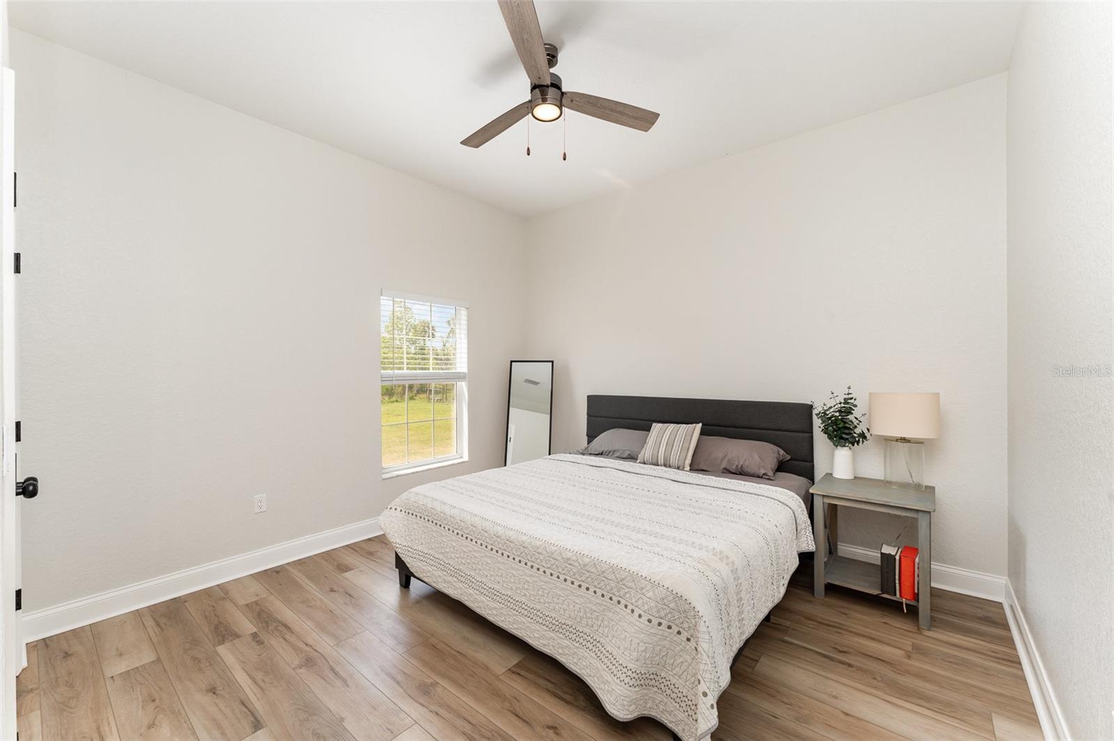 Image 33 of 50 For 5820 Johnson Avenue