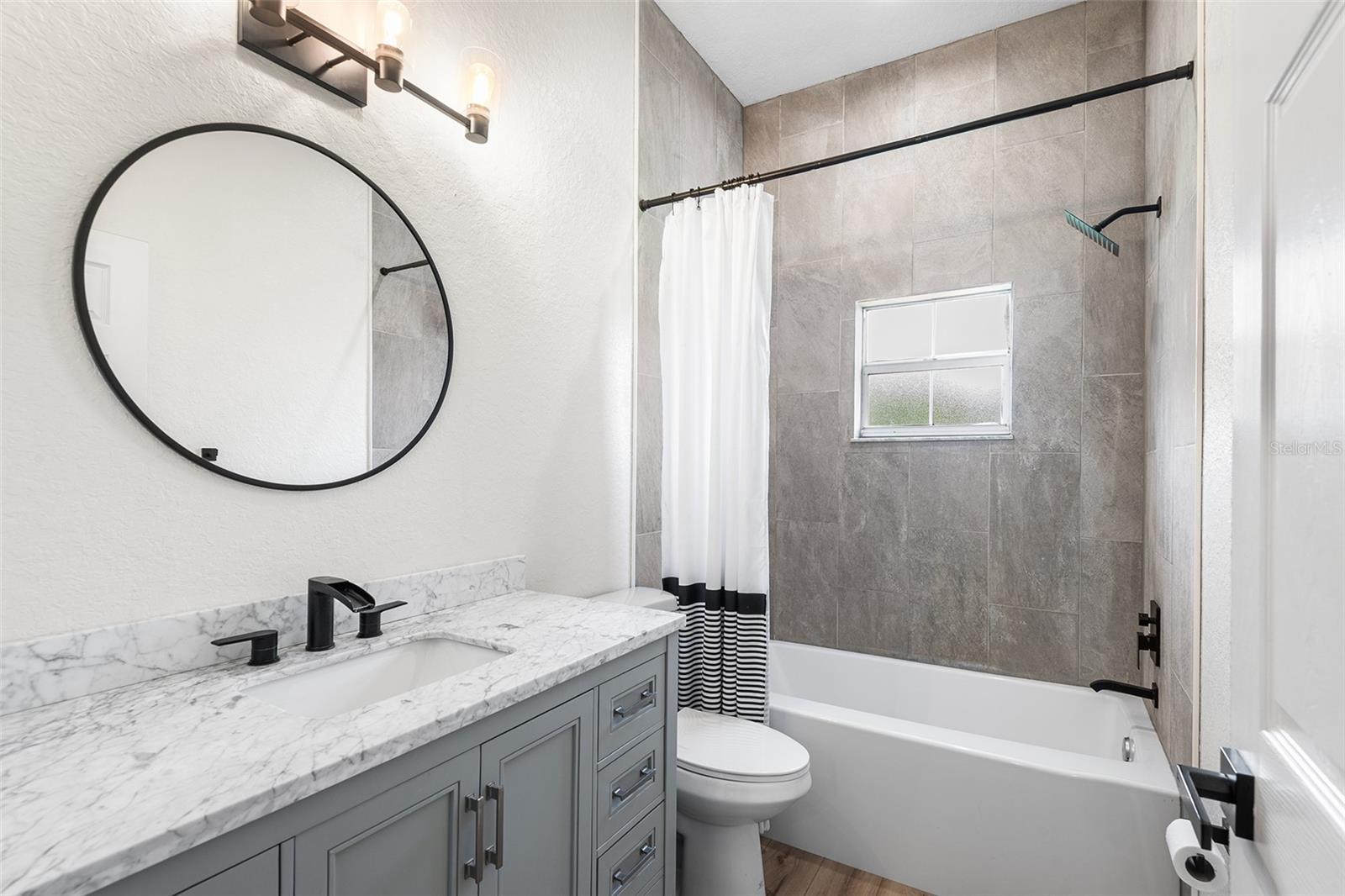 Image 34 of 50 For 5820 Johnson Avenue