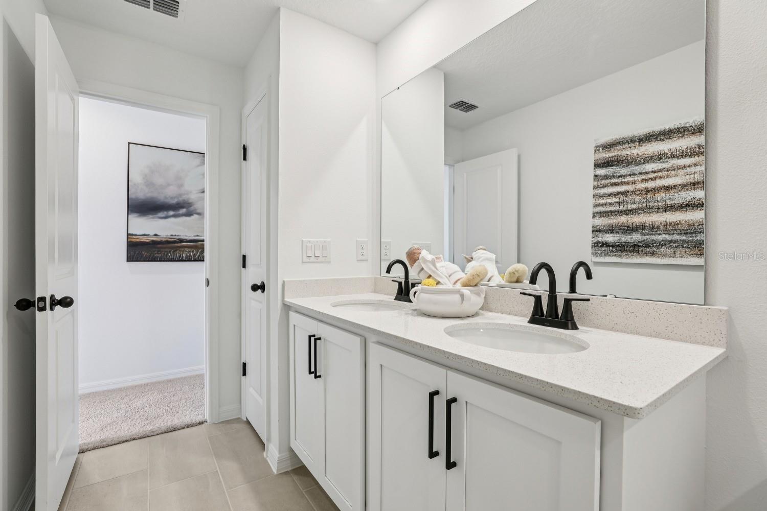 Image 31 of 58 For 2430 Duck Hawk Street