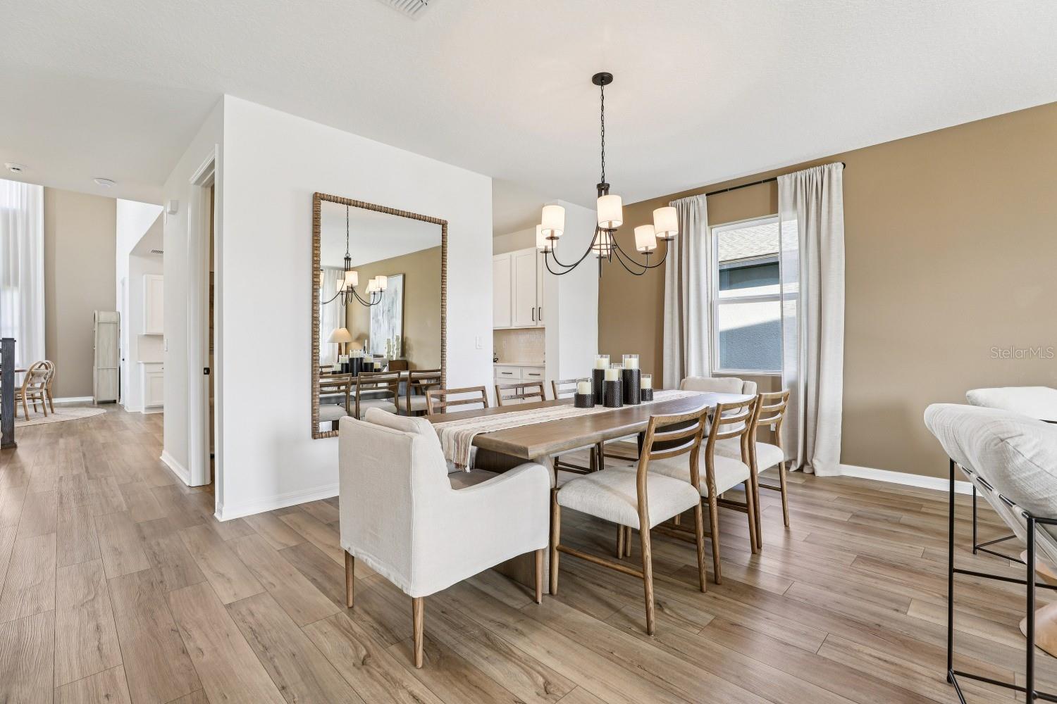 Image 9 of 58 For 2430 Duck Hawk Street