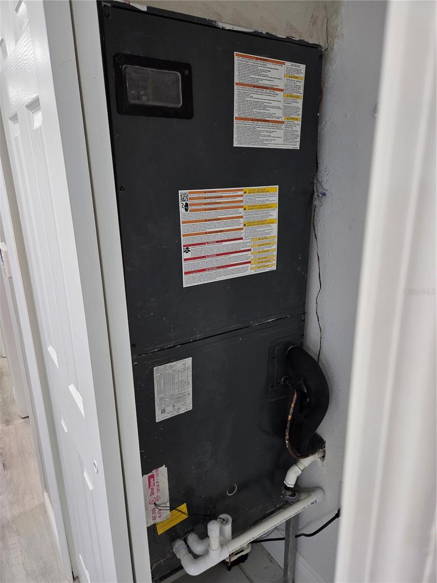 Image 25 of 34 For 9004 Tudor Dr Unit K103  K103