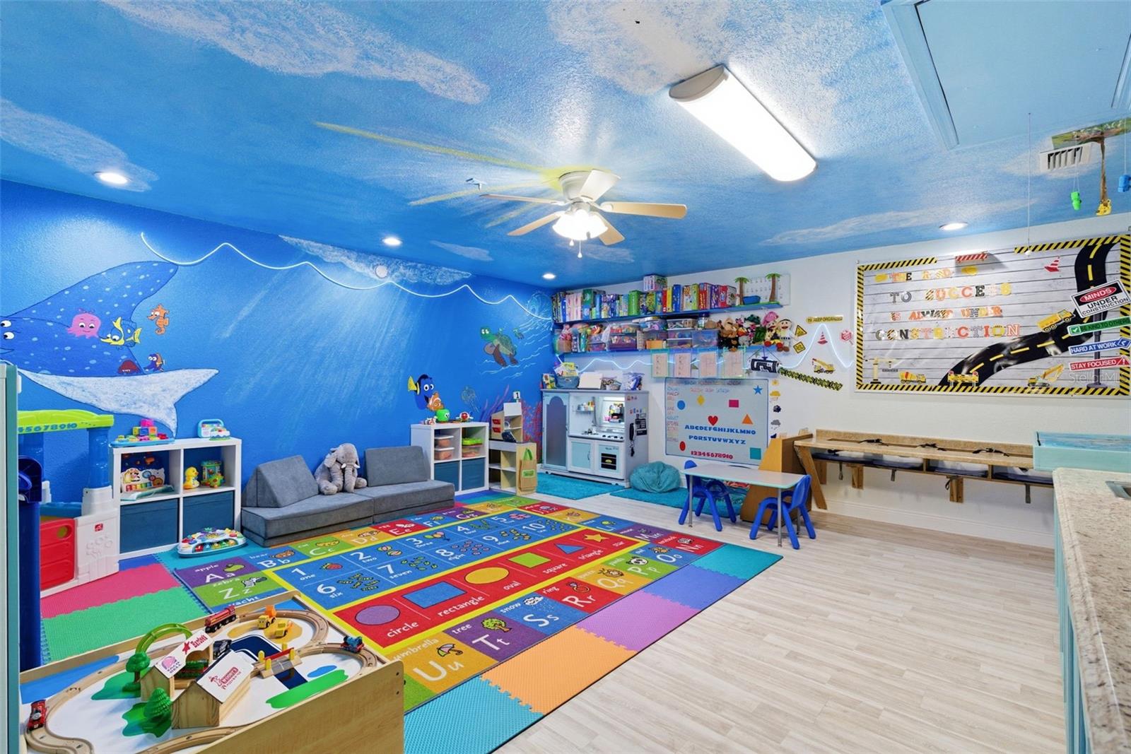 Image 38 of 100 For 26604 Pheasant Run