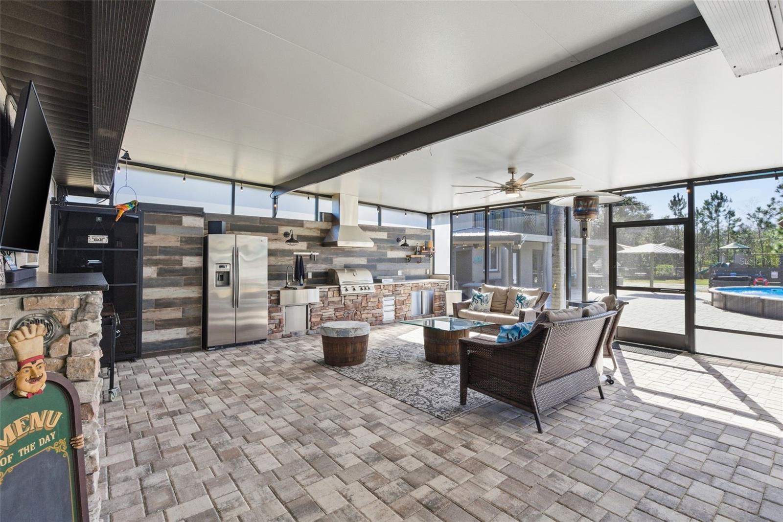 Image 46 of 100 For 26604 Pheasant Run