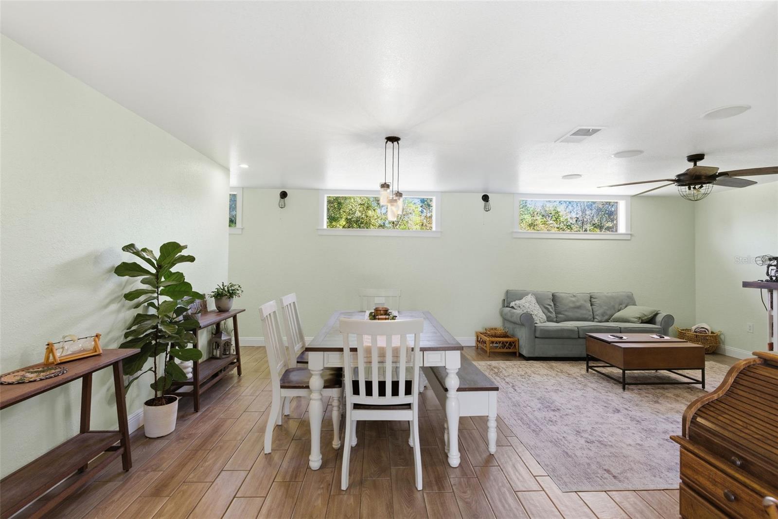 Image 70 of 100 For 26604 Pheasant Run