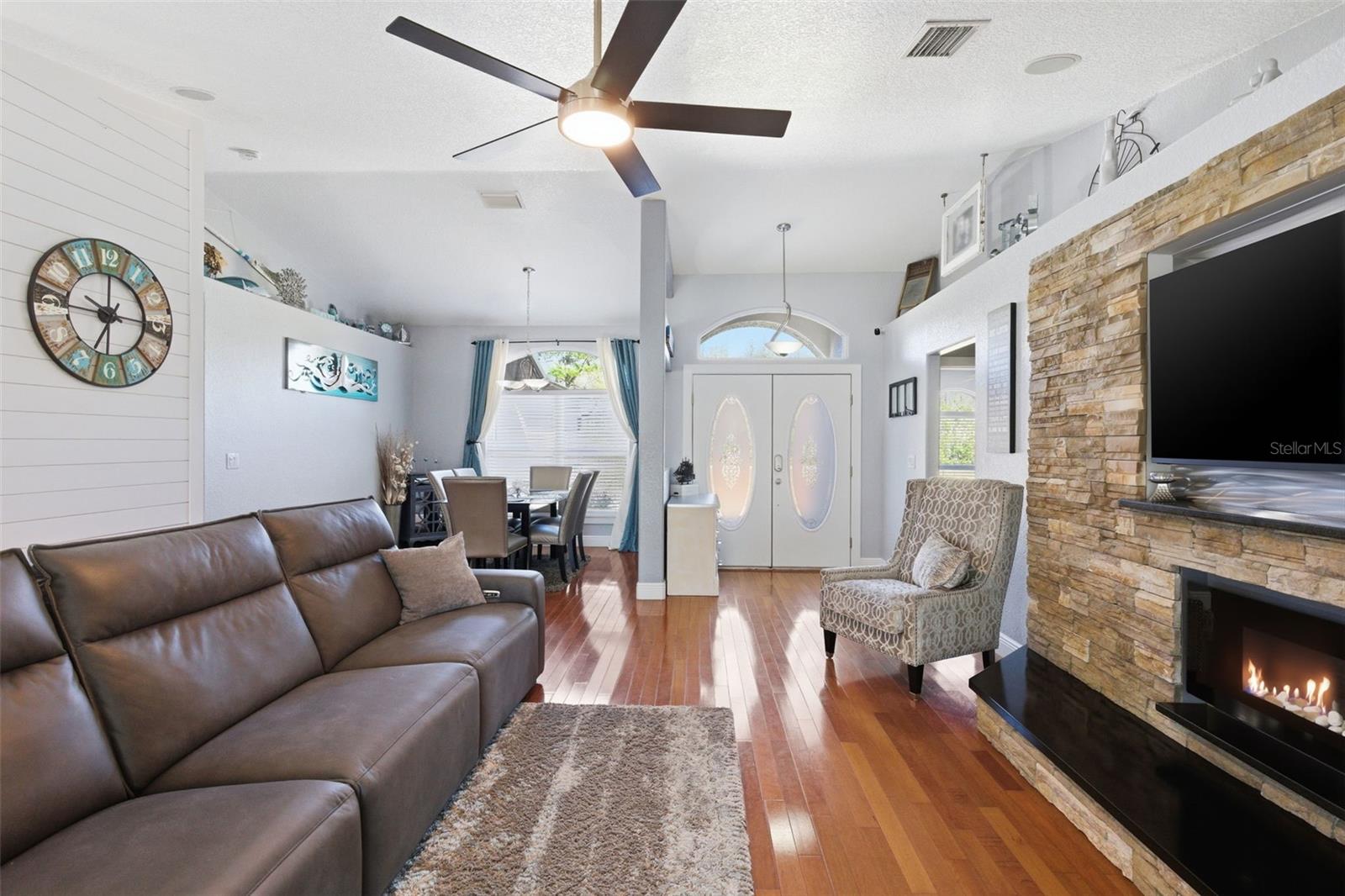 Image 8 of 100 For 26604 Pheasant Run