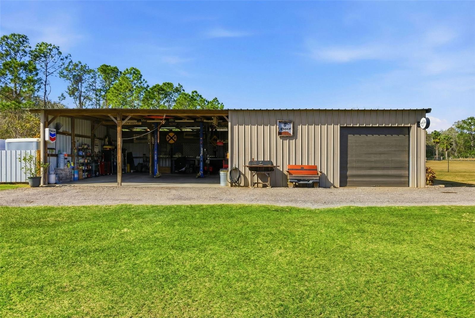 Image 91 of 100 For 26604 Pheasant Run