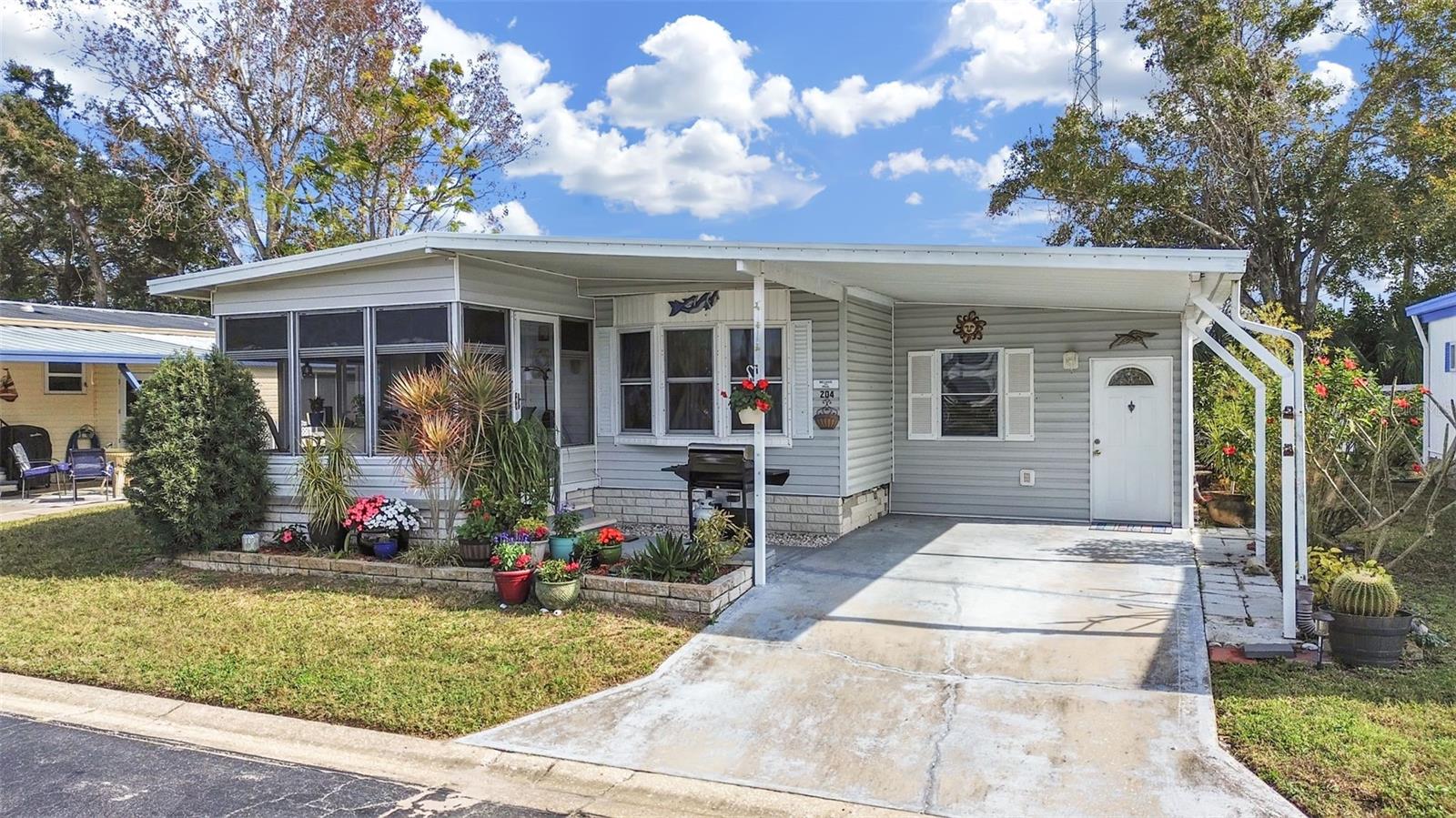 Image 2 of 26 For 12501 Ulmerton Road 204