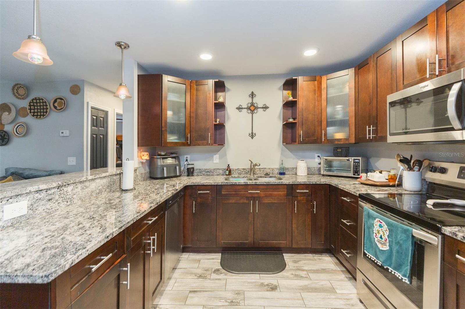 Image 11 of 50 For 33437 Westwood Drive