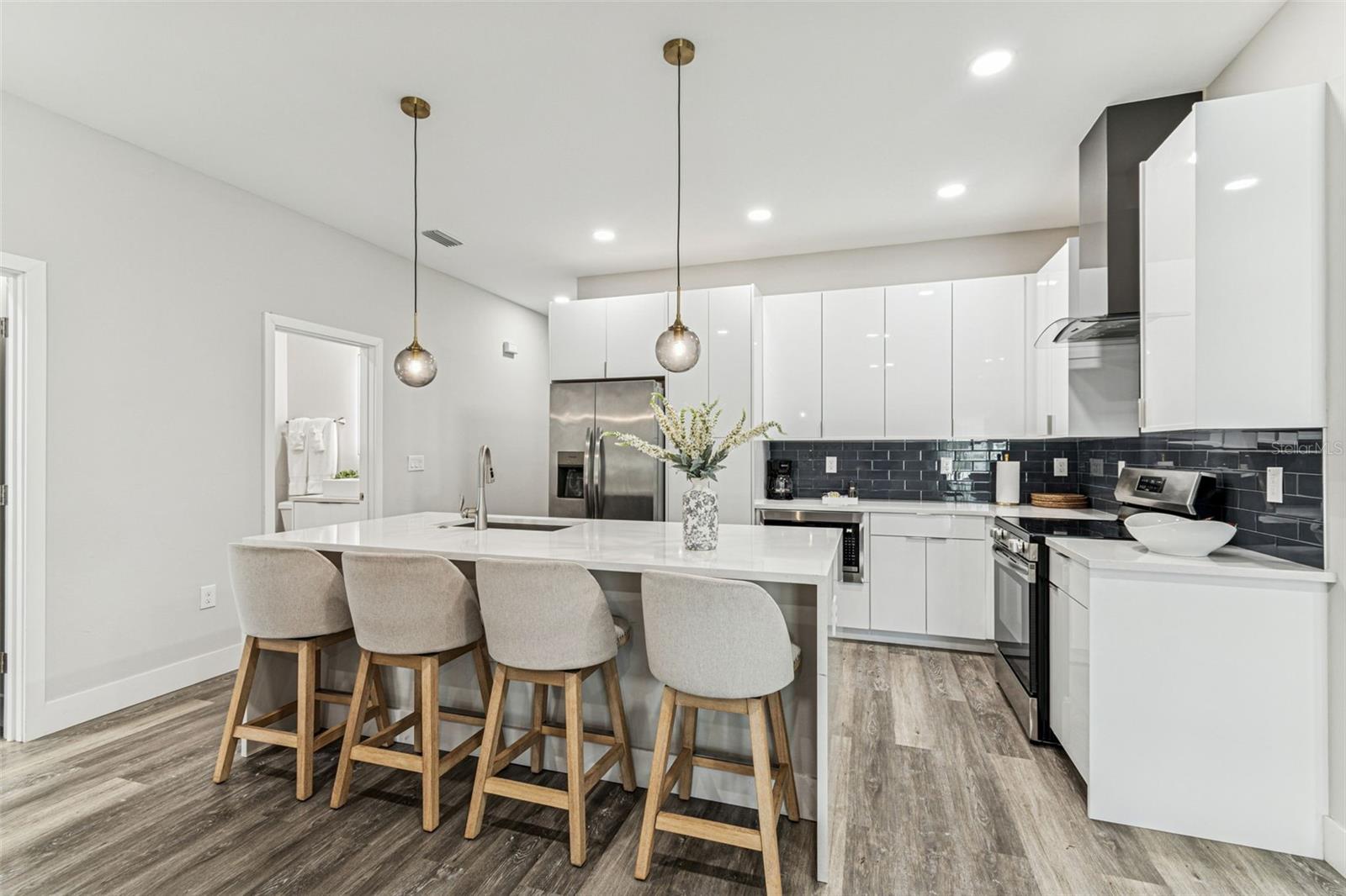 Image 21 of 71 For 7505 Rome Avenue