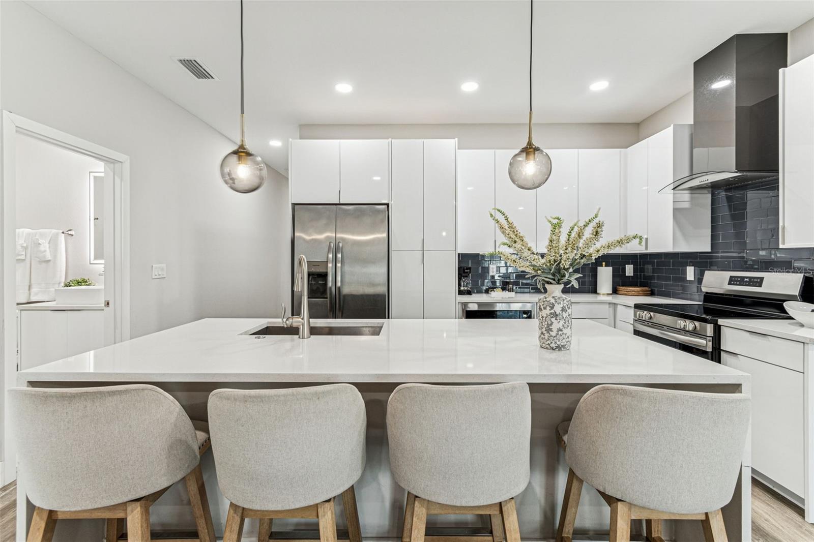 Image 22 of 71 For 7505 Rome Avenue