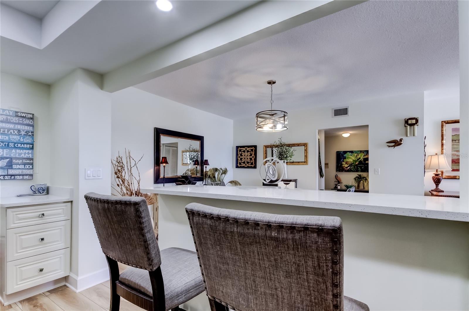 Image 17 of 38 For 100 Pierce Street 305