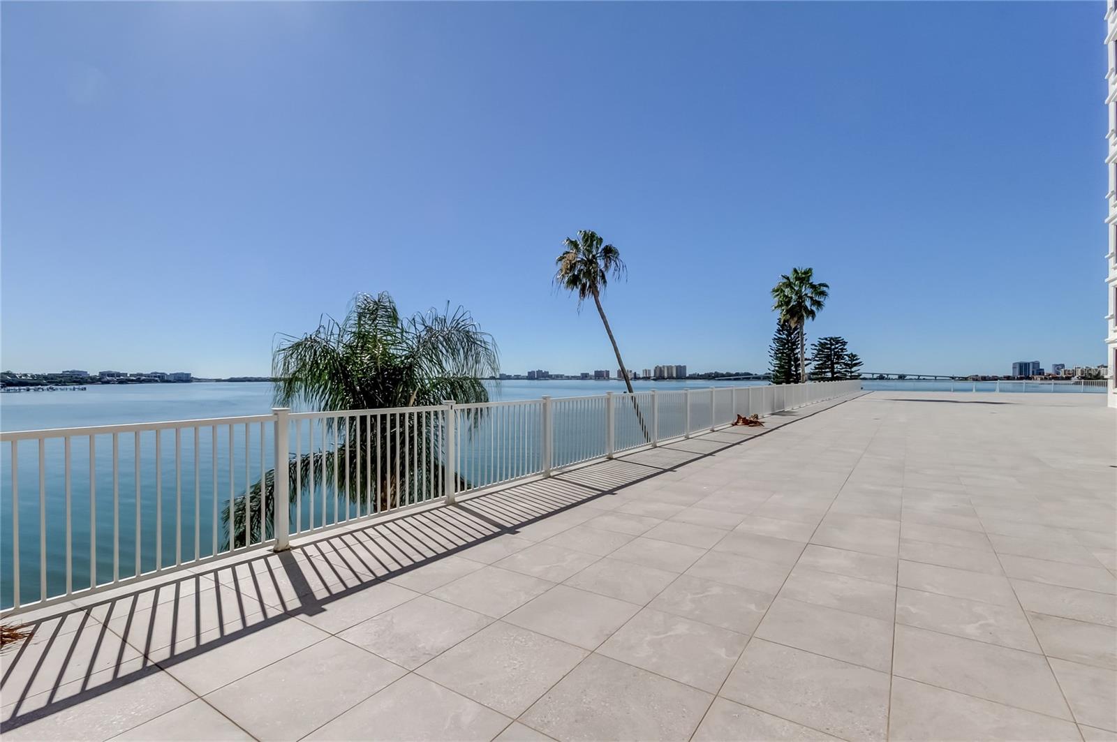 Image 31 of 38 For 100 Pierce Street 305