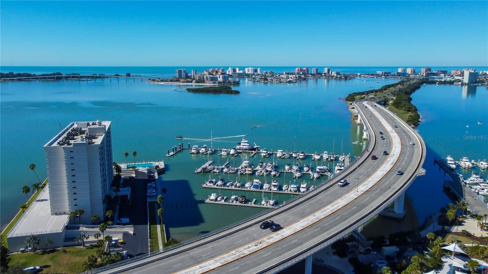 Image 34 of 38 For 100 Pierce Street 305