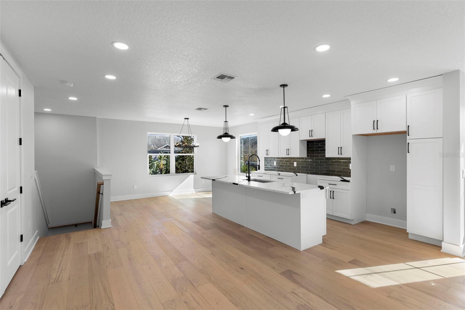 Image 11 of 29 For 4208 Carmen Street D