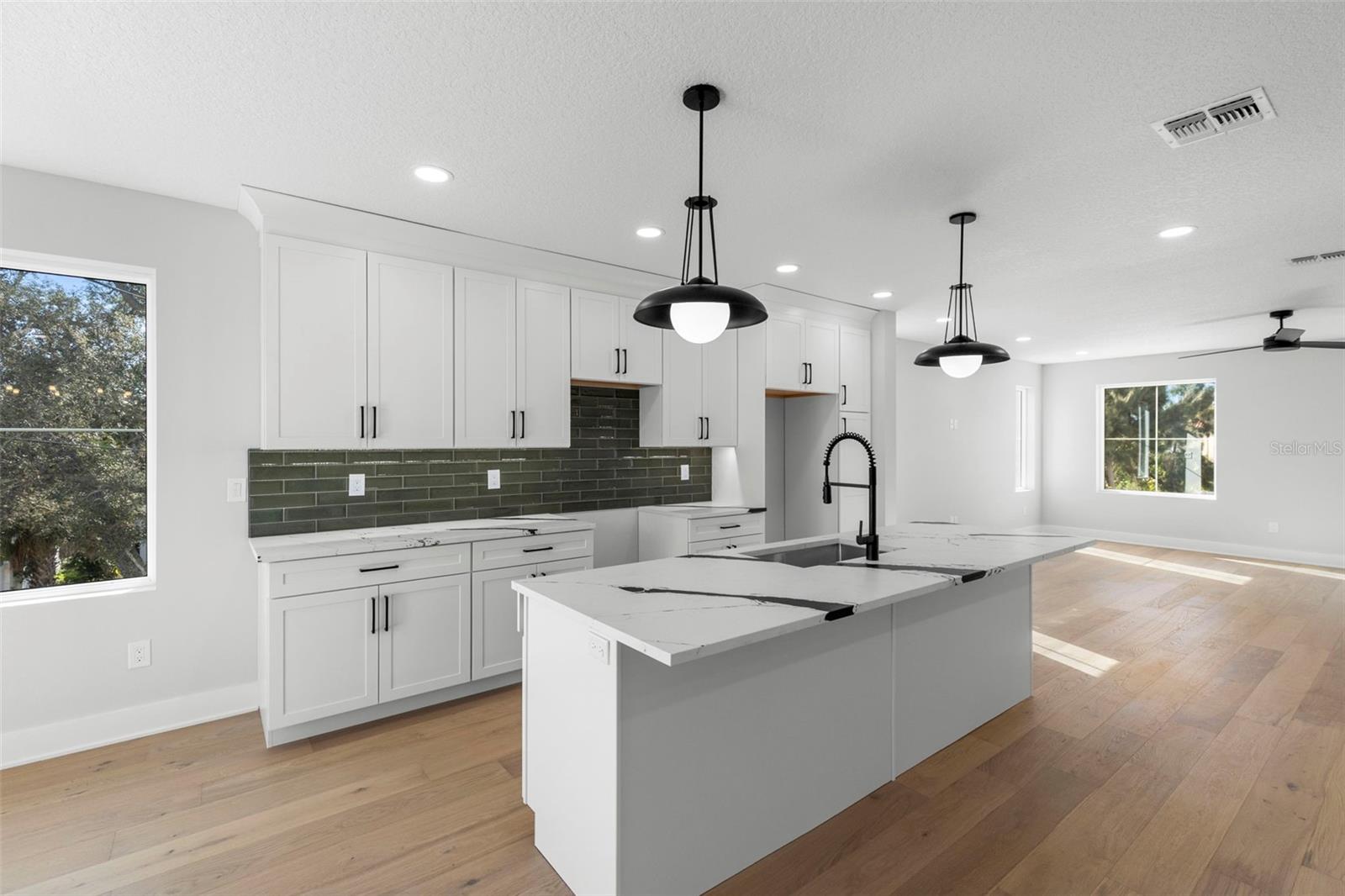 Image 17 of 29 For 4208 Carmen Street D